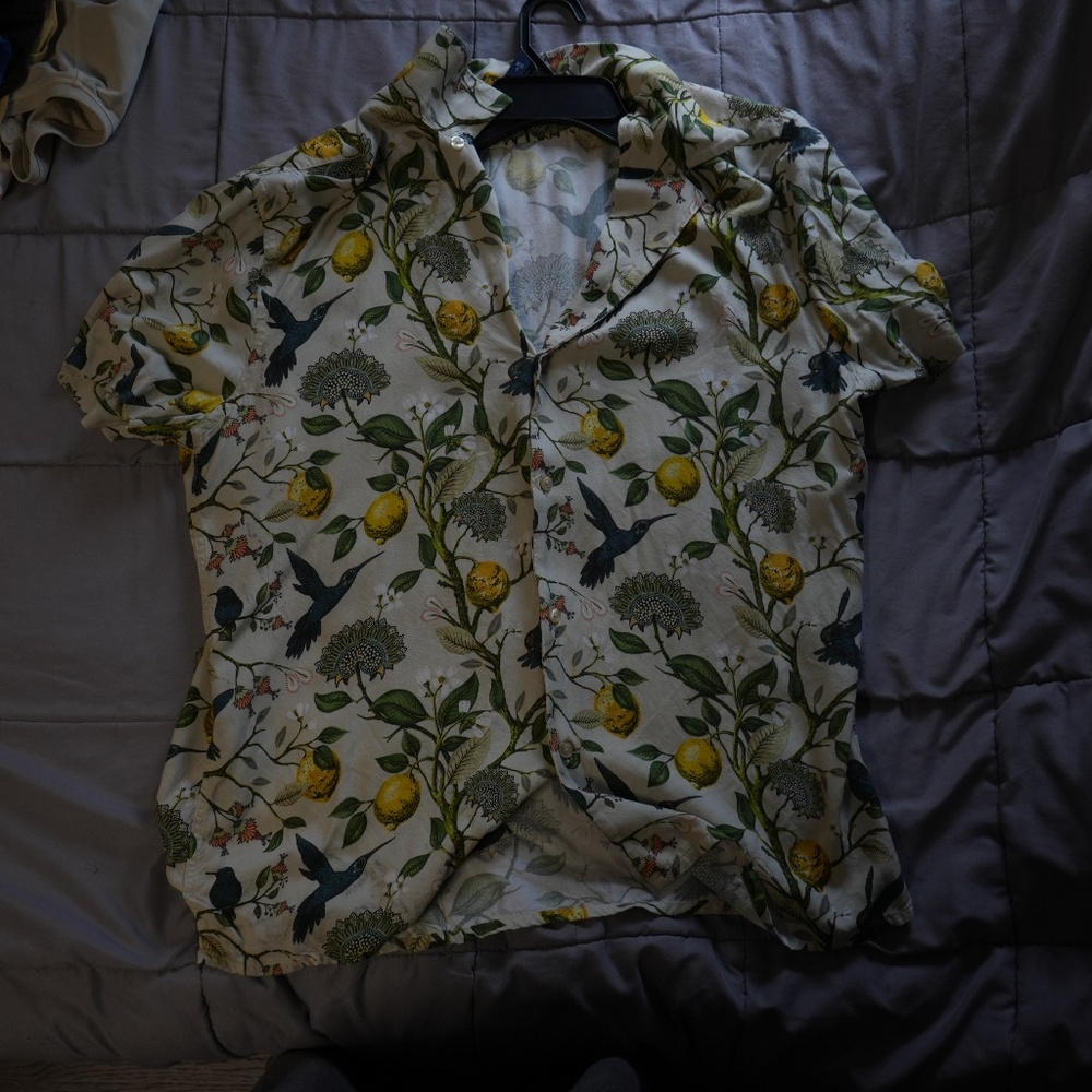 Lemon Branch Button Up